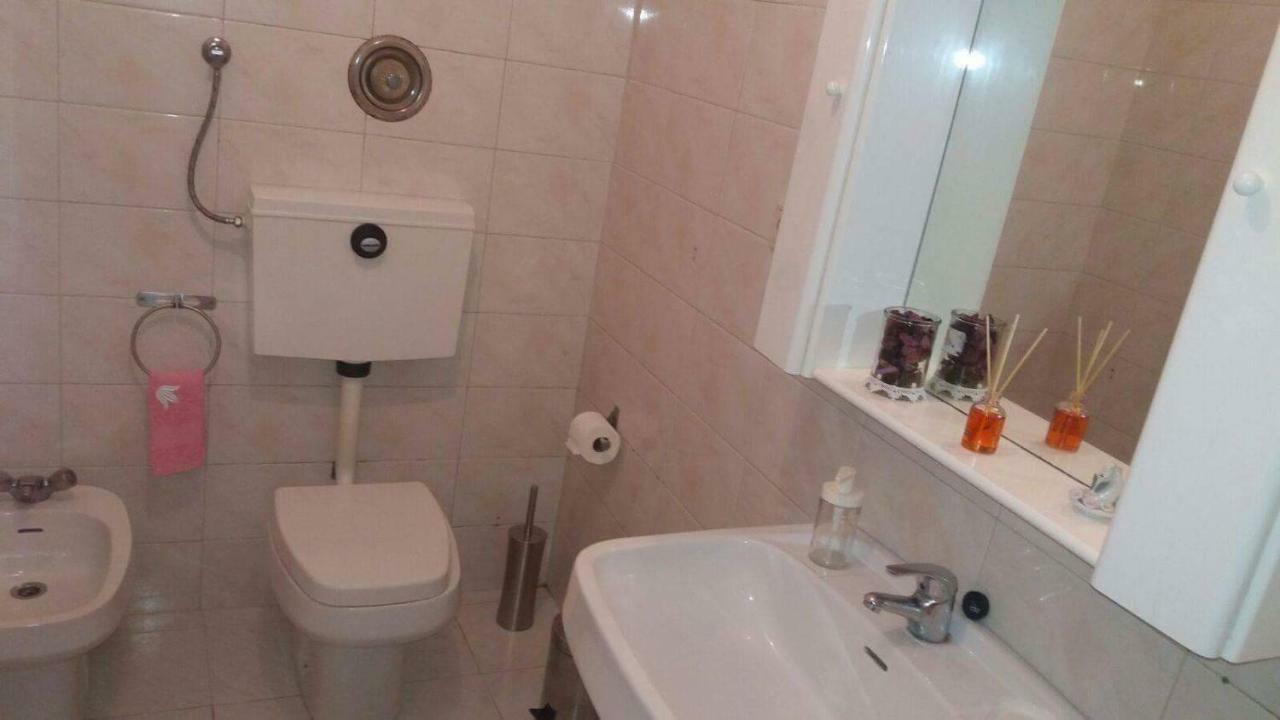 Quarto Com 4 Camas 波尔图 外观 照片