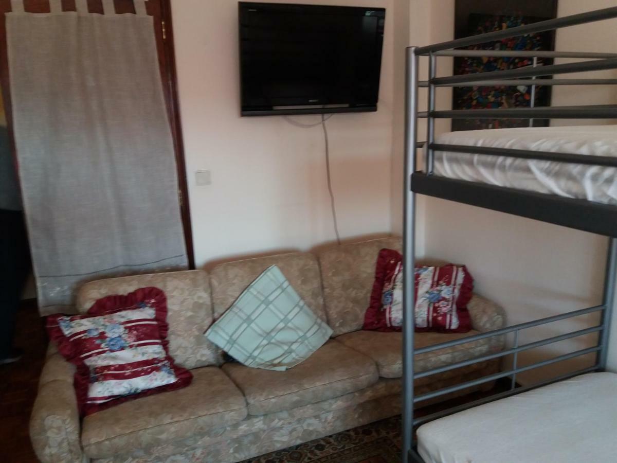 Quarto Com 4 Camas 波尔图 外观 照片